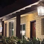 El Patio Inn